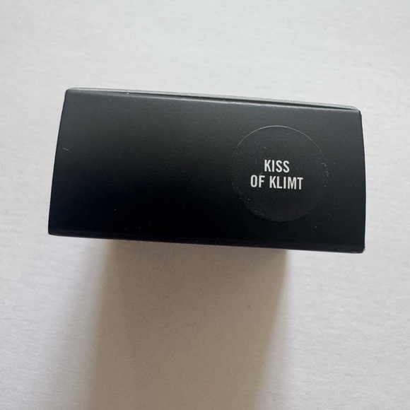 NEW MAC Cosmetics Dazzleshadow Extreme Kiss of Klimt Eyeshadow Gold Shimmer - Picture 3 of 6